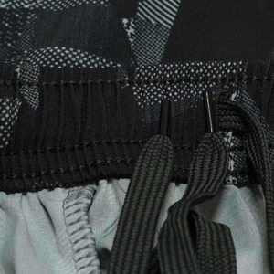 Shorts de sport légers pour hommes avec logo personnalisé, dernier design, caractéristiques écologiques, vente en gros, fabriqués au Pakistan - Product Image 5