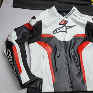 Veste de moto pour homme Pinestars, en cuir véritable, doublée de laine, coupe slim, blanche, noire et rouge, coupe-vent, col rabattable, fermeture éclair - Product Image 5