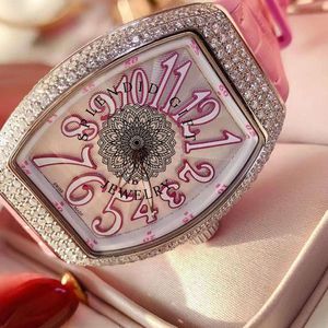 Splendide montre de luxe pour homme à quartz analogique avec boîtier carré en moissanite diamantée, chiffres romains, fermoir caché, verre saphir 28 mm, mouvement ETA - Product Image 2