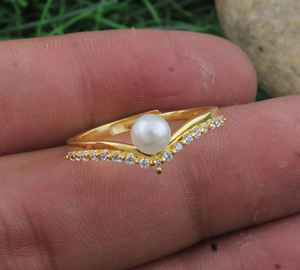 Anillo de Plata de Ley con Bisel Chapado en Oro de Lujo, Anillo Redondo con Perla y Piedras Preciosas para Mujer, Joyería Elegante para Regalo de Fiesta - Product Image 4