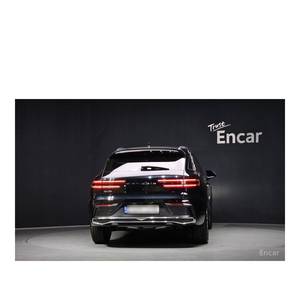 Genesis GV70 2.5T Gasolina 2WD Modelo Julio 2024 con 7,513 km, Caja de Cambios Automática, Asientos de Cuero, Cámara Trasera - Product Image 4