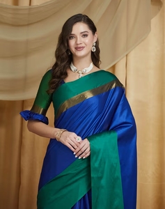 Sari de Algodón y Seda para Mujer KV, Azul Marino y Verde, con Estampado Sólido y Blusa sin Coser - Product Image 4