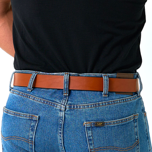 Cinturón de Cuero Genuino Marrón Hecho a Mano Personalizado 2026 con Hebilla Clásica de Una Sola Punta para Hombre - Product Image 6