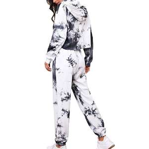 Ensemble de survêtement personnalisé pour femme, collection automne, avec veste courte à fermeture éclair et poches, en velours, confortable, deux pièces - Product Image 2