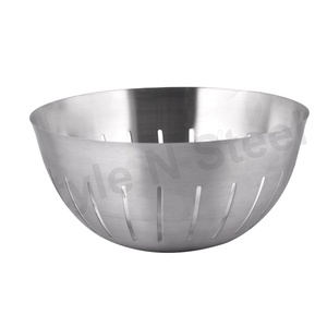 ชามขนมปังสแตนเลสดีไซน์คลาสสิกมีสไตล์สีเงิน - Product Image 1