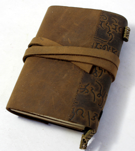 Nuevo Diseño, Diario de Cuero con Tapa Dura, 90 Hojas, con Grabado de Escritura Budista en el Bolsillo Delantero y Soporte Oculto para Bolígrafo, con Inserciones de Papel - Product Image 5