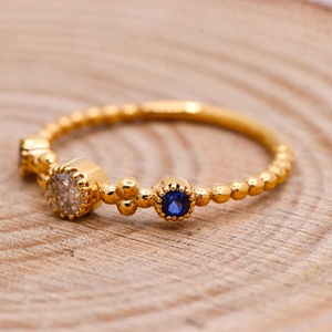 Bague moderne en saphir bleu et diamant, faite à la main, en argent sterling 925 plaqué or jaune, bijoux en gros disponibles - Product Image 4