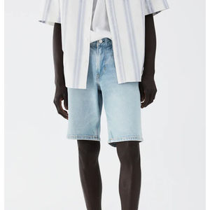 กางเกงยีนส์ขาสั้นสั่งตัดพิเศษสำหรับคนไซส์ใหญ่ ทรงตรง สไตล์ลำลอง ผ้าเดนิมยืดได้ ดีไซน์กระเป๋าสี่ช่อง สีซีดแบบเรียบง่าย - Product Image 4