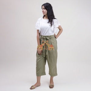 ชุดเสื้อและกางเกงผ้าฝ้ายคุณภาพสูงแบบใหม่ล่าสุด เสื้อผ้าผู้หญิงทันสมัย ผลิตโดยผู้ผลิตเสื้อผ้าสำเร็จรูป - Product Image 4