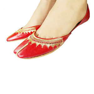 Chaussures de mariage personnalisées de bonne qualité, chaussures décontractées imprimées sur mesure, chaussures Khussa pour femmes faites à la main - Product Image 6