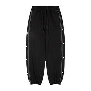 Pantalon de jogging ample pour homme en molleton 100 % coton avec boutons latéraux, idéal pour les entraînements décontractés, la gym et le streetwear - Product Image 6