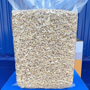 Origin Vietnam <b>Nuts</b> <b>Kernels</b> Cashew <b>Nuts</b> Broken WS LP SP BB Cashew <b>Kernel</b> SANTIGO - Product Image 1