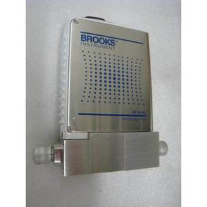 Contrôleur de débit massique Brooks GF120C MFC, 20SLM N2O - Équipements et pièces semi-conductrices d'occasion fiables à l'échelle mondiale - Product Image 2