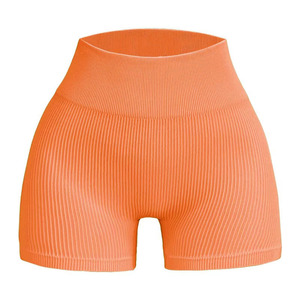 Ensemble de sport pour femmes personnalisé en gros : short de yoga et fitness respirant, léger, couleur unie, effet délavé, élastique, style hip-hop - Product Image 3
