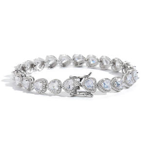 Bracelet religieux en diamants plaqué or 18 carats, design croix, diamants naturels taille brillant ronde couleur G, bijoux unisexe à vendre - Product Image 1
