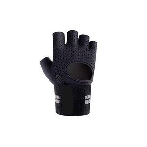 Gants d'entraînement pour hommes avec couverture améliorée de la paume pour les exercices de résistance, les activités de fitness et les performances athlétiques - Product Image 3