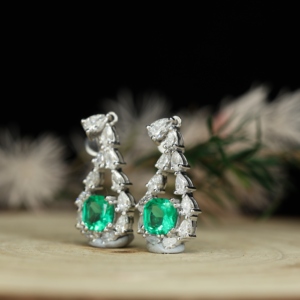 Nuevos Pendientes de Plata S925 con Moissanita Verde en Forma de Pera y Engaste Curvo, de Lujo Ligero, Exquisitos y de Alta Calidad para Mujer - Product Image 5