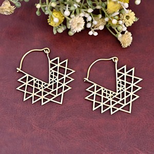 Pendientes de Latón de Alta Demanda para Artesanía Metálica, los Más Vendidos, Acabado Liso, Precio de Fábrica al Por Mayor, Artículo para Uso en Artesanía Metálica - Product Image 5
