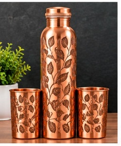 Juego de Botella de Agua de Cobre Artesanal con Tapa y Dos Tazas, Diseño Grabado de Montaña y Bosque, Termo para Camping - Product Image 6