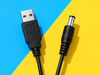 Câble d'alimentation certifié USB-A mâle vers prise DC 5,5x2,1 mm avec conducteur en cuivre étamé, gaine tressée durable, faisceau de câbles de charge