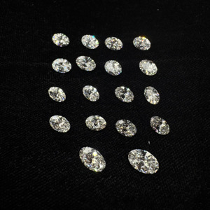 CUTTAGE OVAL pour DIAMANT NATUREL COULEUR D CLARITÉ VVS1 CUTTAGE EXCELLENT pour LA FABRICATION DE BIJOUX - Product Image 4