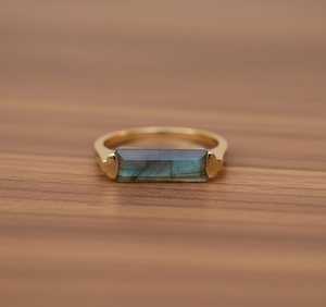 Bague en argent sterling 925 plaqué or 14 carats avec pierre de labradorite taille baguette, faite à la main, pour femme, idée cadeau - Product Image 3