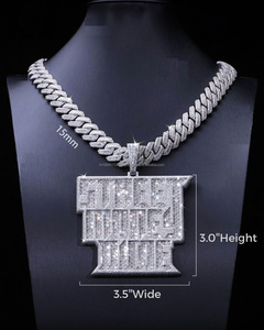 จี้ชื่อทำด้วยเงินสเตอร์ลิงพร้อมเพชร VVS Moissanite ประกายเพชรบาแกตต์จี้ออกแบบได้ตามต้องการ - Product Image 1