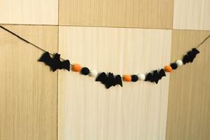 Guirnalda Colgante de Murciélagos de Lana para Halloween, 120 cm, Ecológica, Negra/Blanca/Naranja, para Decoración de Fiestas en Casa - Product Image 6