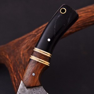 Cuchillo de caza hecho a mano con espiga completa, hoja de acero de Damasco, mango de madera con funda para supervivencia al aire libre y camping - Product Image 2