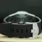 Montre-bracelet à quartz pour homme, design audacieux, cadran serti de diamants Moissanite, montre analogique en acier inoxydable robuste pour un style saisissant - Product Image 4