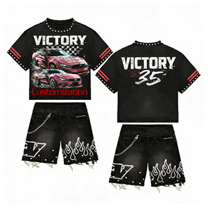 เสื้อยืดลายกราฟิก Victory สำหรับผู้ชายแบบกำหนดเอง และกางเกงยีนส์ขาสั้น ชุดเซ็ตพิมพ์ลายสตรีทแวร์สองชิ้น ชุดโอเวอร์ไซส์สไตล์ฮิปฮอปสำหรับฤดูร้อน - Product Image 2