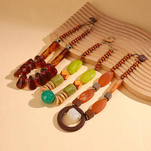 สร้อยคอลูกปัดเรซิ่นทำมือ ดีไซน์ศิลปะ ประณีต เหมาะสำหรับทุกเพศ โดดเด่น ทันสมัย สไตล์วินเทจ สะดุดตา เหมาะสำหรับงานปาร์ตี้ - Product Image 1