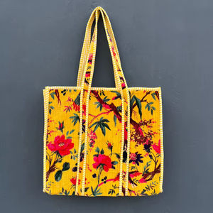 Sac fourre-tout en coton matelassé Kantha fait main, personnalisable, grand format, style bohème, pour la plage et les voyages, avec fermeture éclair, brodé, sac de shopping, intérieur portable - Product Image 1