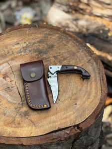 Cuchillo de bolsillo plegable de acero de Damasco 58HRC con punta de caída, mango de madera, OEM/ODM, grado industrial, tamaño personalizable, funda de cuero, 3 años de garantía - Product Image 2