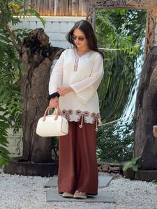 Ensemble Kurta brodé marron avec pantalon Palazzo, tenue décontractée traditionnelle indienne et pakistanaise pour femmes, coupe ample, en coton, pour le printemps - Product Image 2