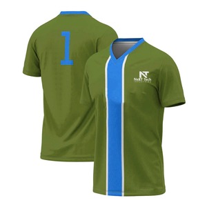 Vêtements de sport confortables pour hommes, uniforme de football 100% polyester, uniforme de football sur mesure pour hommes - Product Image 4