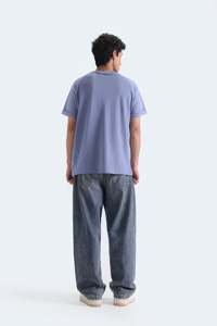 เสื้อยืดโอเวอร์ไซส์คุณภาพพรีเมียมสำหรับผู้ชาย ผ้าคอตตอนหนานุ่ม ทรงหลวม สไตล์สตรีทแวร์ เสื้อยืดเรียบๆ จำหน่ายจำนวนมาก - Product Image 5