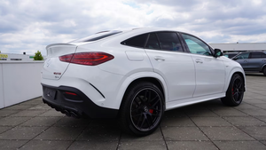 เมอร์เซเดส-เบนซ์ GLE 53 AMG คูเป้ ล้อแม็กขนาด 22 นิ้ว หนัง Nappa แพ็คเกจกลางคืน รถ SUV ระดับหรูหรา ประสิทธิภาพสูง - Product Image 5