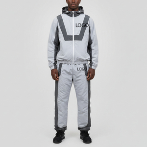 Conjunto Deportivo de 2 Piezas para Hombre, Estilo Urbano, Chaqueta Cortavientos Ligera de Nailon, Pantalones Deportivos Holgados, Estampado Ecológico, Invierno - Product Image 1