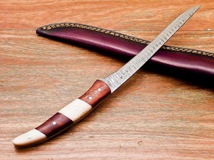 Hermosa Cuchilla de Filetear de Acero de Damasco Hecha a Mano con Borde Dentado, Hoja de Punta Caída, Mango de Madera, Grado Industrial, 12 Pulgadas de Largo Total - Product Image 5