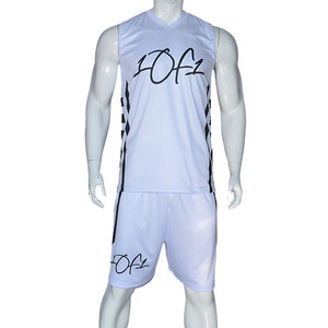 Fabricant d'uniformes de basketball sur mesure. Ensemble de maillots en maille 100 % polyester pour sublimation, respirant et à séchage rapide, pour le sport (vente en gros) - Product Image 1
