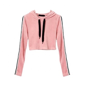 Personalizado de algodón suave suelto de gran tamaño Body Fit Slim V cuello Crop Top deportes Sudadera con capucha para las mujeres - Product Image 1
