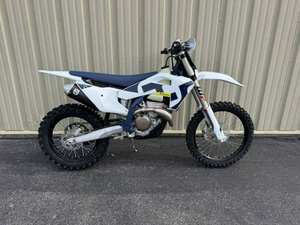 Moto tout-terrain de course 4 temps 350cc FX350 2026 très bien notée - Product Image 1