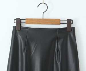 Jupe en cuir PU de haute qualité pour femmes, mode streetwear moderne personnalisée, production en gros OEM ODM, service d'échantillonnage disponible - Product Image 4