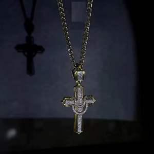 Collier pendentif croix plaqué or serti de pierres avec chaîne cubaine, bijoux religieux hip-hop pour hommes et femmes - Product Image 3