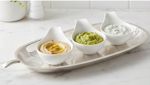 Plateau de service élégant en acier inoxydable avec motif feuille, finition métallique polie, poignée, usage résidentiel, compatible lave-vaisselle - Product Image 3