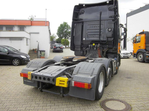 IVECO 560 AS 440 S 2016 d'occasion en excellent état, 568 963 km, 560 ch, turbo-diesel, transmission automatique à 6 vitesses - Product Image 2