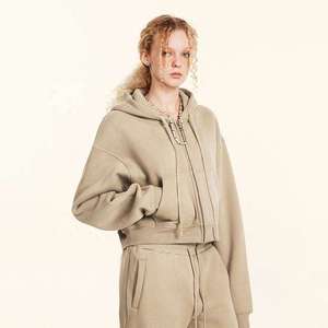 ชุดวอร์มลำลองผ้าฟลีซแขนยาวทรงโอเวอร์ไซส์มีฮู้ดสำหรับผู้หญิง กางเกงวอร์มสำหรับวิ่งออกกำลังกาย ผลิตจากโพลีเอสเตอร์ 100% แห้งเร็ว - Product Image 2