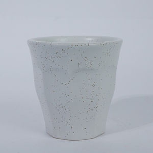 Mug à thé en grès mat nordique avec anse, forme conique haute, personnalisable pour restaurant japonais, café, hôtel, vaisselle de bar - Product Image 2