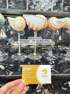 Juego de 2 Copas de Cóctel Personalizadas con Nombre y Diseño de Concha Marina, Copas de Boda en la Playa Hechas a Mano, Duraderas, Estilo Costero, Regalo - Product Image 2